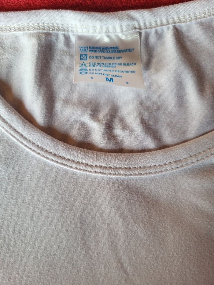 Tee shirt avec motif - photo numéro 3