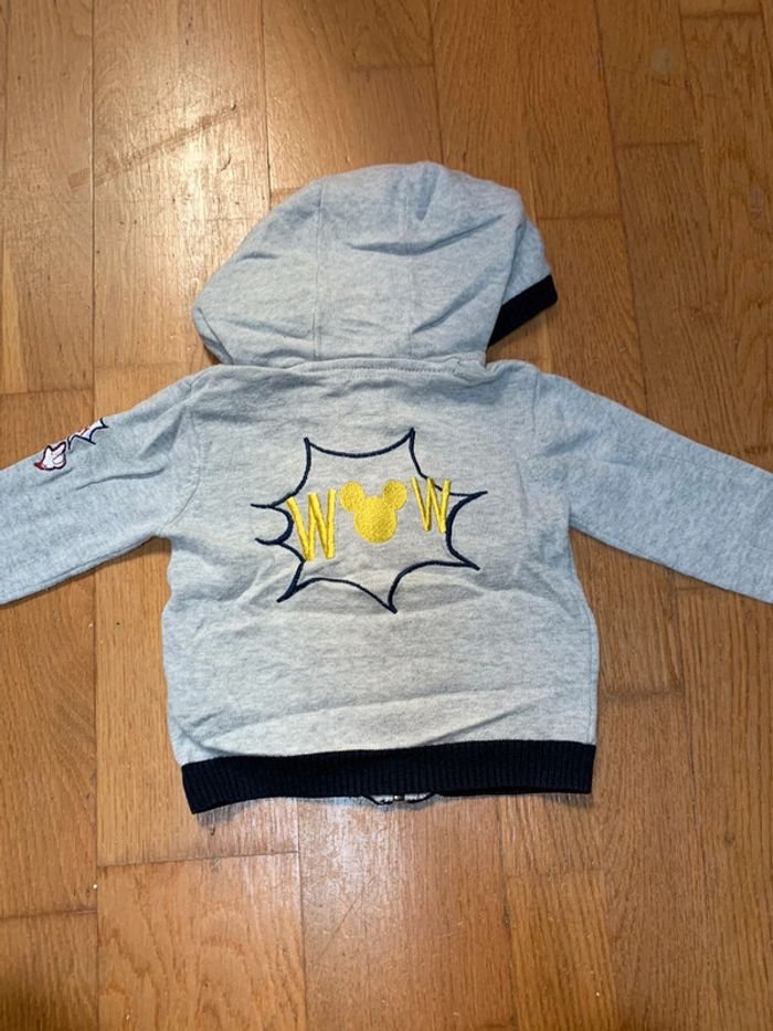 Lot 2 gilets Mickey 18 mois - photo numéro 3