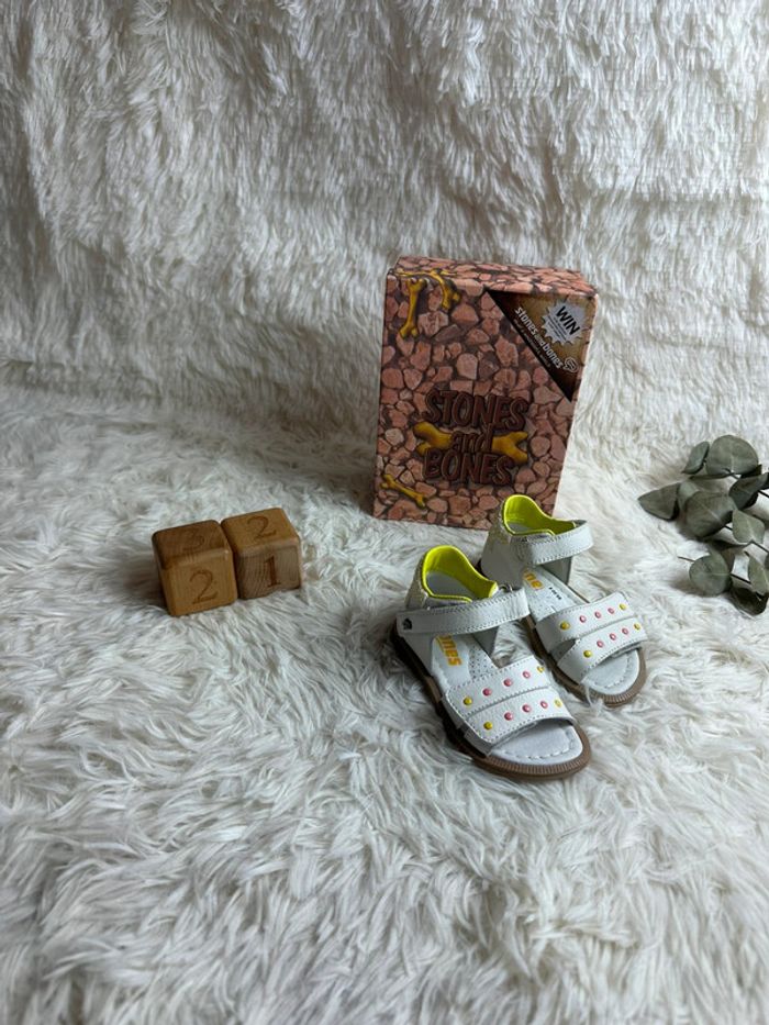 Paire de sandales Stones and bornes taille 21