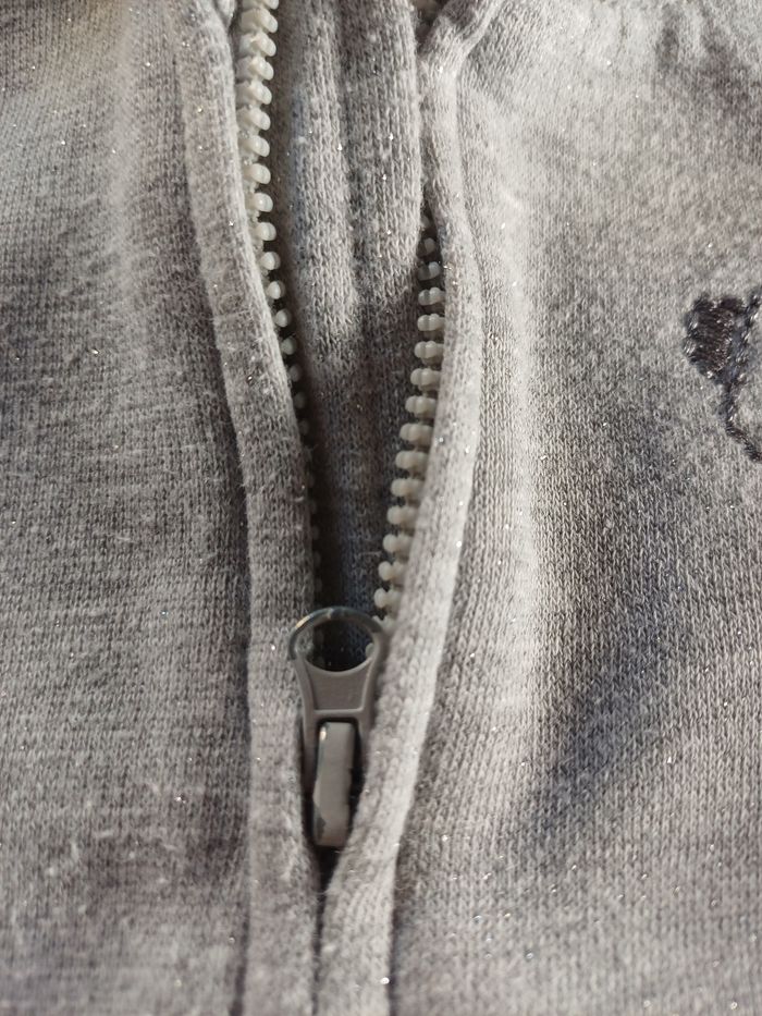 Gilet sweat à capuche manches longues 24 mois Verbaudet très bon état - photo numéro 5