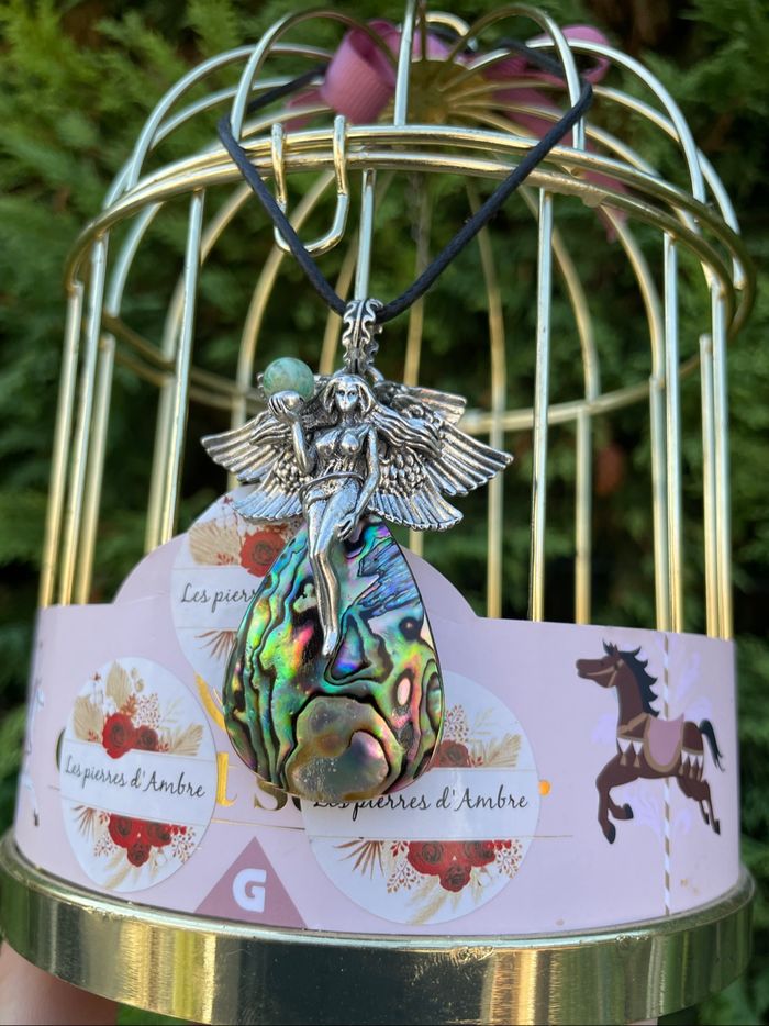 Pendentif Déesse Albalone - photo numéro 2