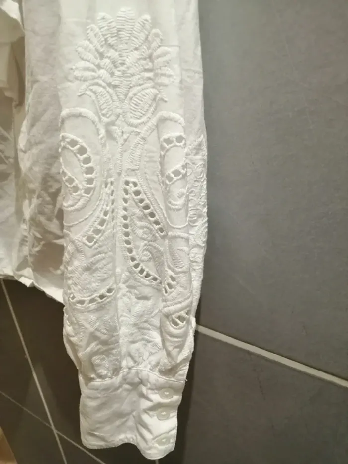 Blouse blanche - photo numéro 3