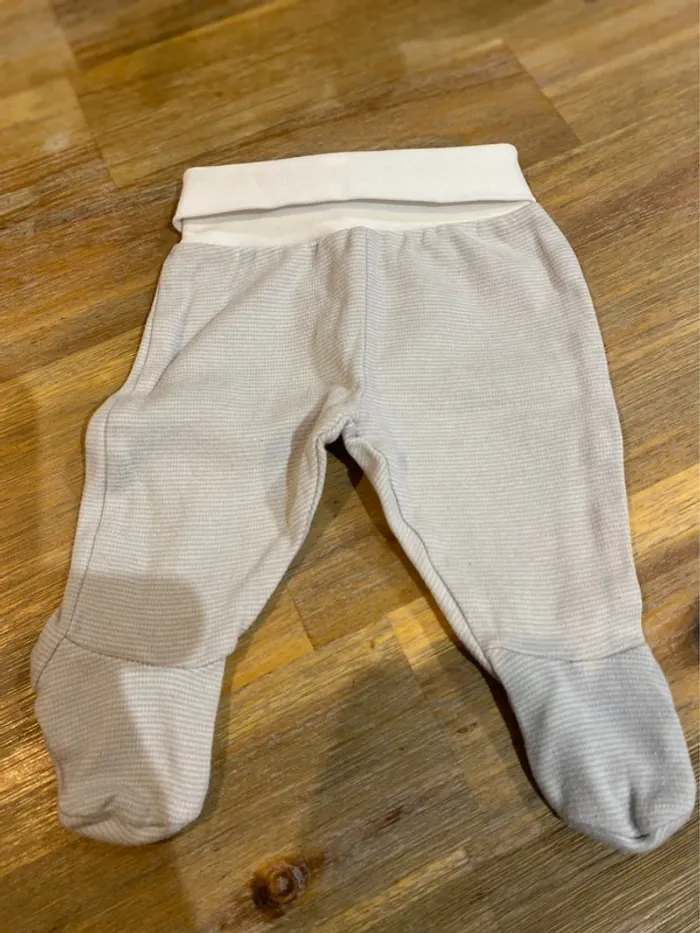 Pantalon jusqu’à 1 moi