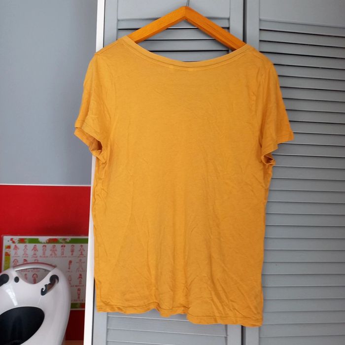 Tee shirt moutarde - photo numéro 2