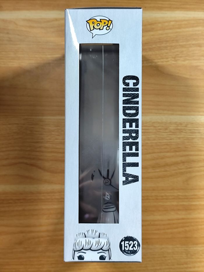 Funko Pop! Cinderella #1523 (Disney) Édition Sketch Noir & Blanc - photo numéro 2