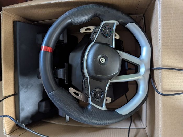 Volant Xbox séries Hori DLX en carton