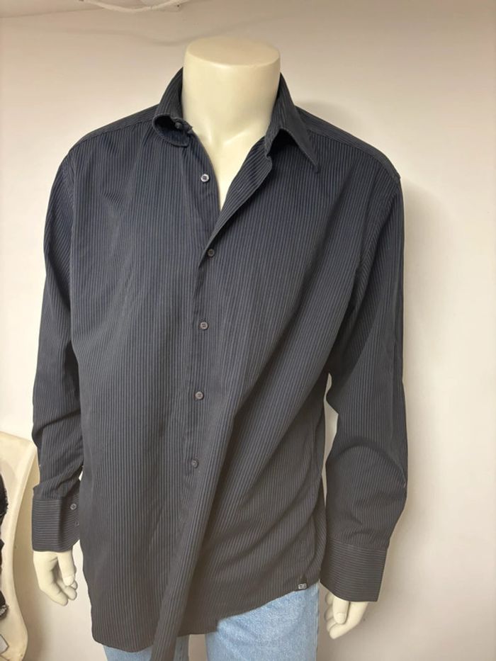 Chemise Balenciaga noire à rayures - Taille 42 - Excellent état - photo numéro 6