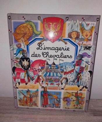 Livre l’imagerie des chevaliers