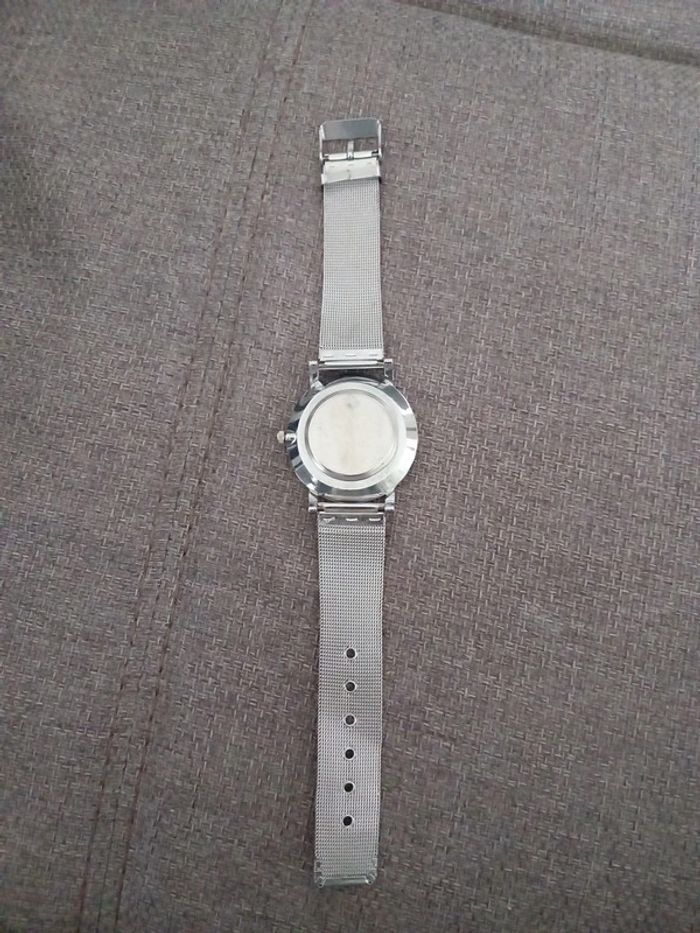 Montre - photo numéro 3
