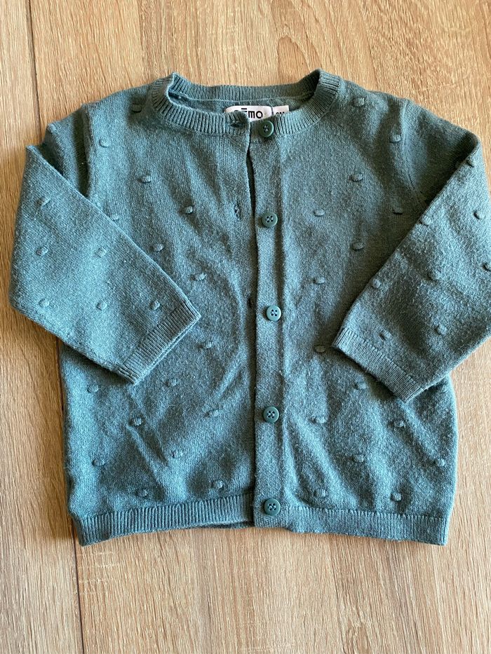 Lot gilets fille 6 mois - photo numéro 2