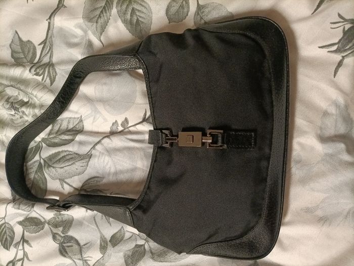 Sac Gucci vintage  en très très bon état et très joli à sortir - photo numéro 10