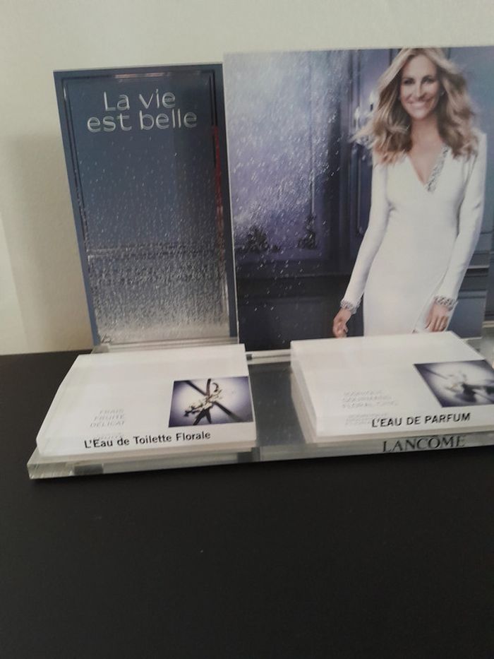 Parfum Lancôme avec Présentoir - photo numéro 4