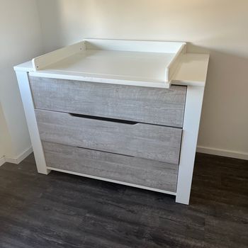 Lit évolutif sauthon + armoire