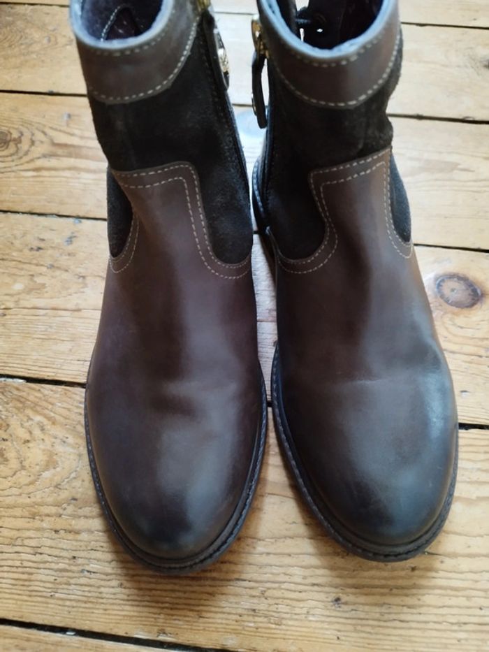Bottines cuir marron 32