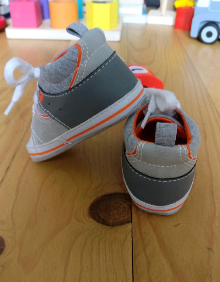 Chaussures bébé - photo numéro 2