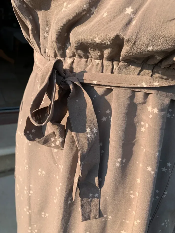 Robe à bretelle en soie grise avec des étoiles blanche taille M Sud Express - photo numéro 13