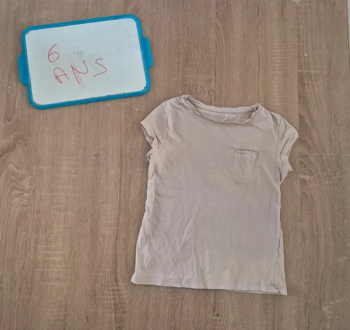 Tee-shirt simple