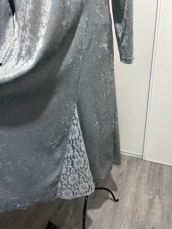 🟩 Robe longue en velours 🟩 4 - photo numéro 2