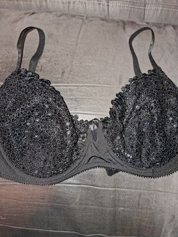 Soutien-gorge en dentelle noire Voluty - Neuf - 110E