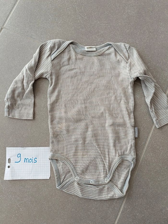 Lot 13 vêtements garçon et 3 accessoires - photo numéro 16