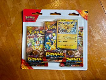 Tripack Pokémon étincelles déferlantes