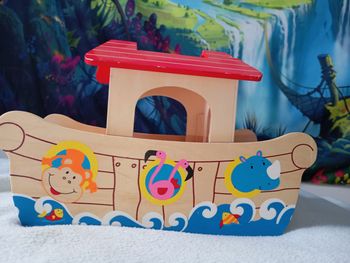 Bateau arche de Noé et ses animaux 