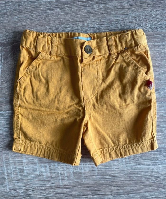 Short jaune 9 mois