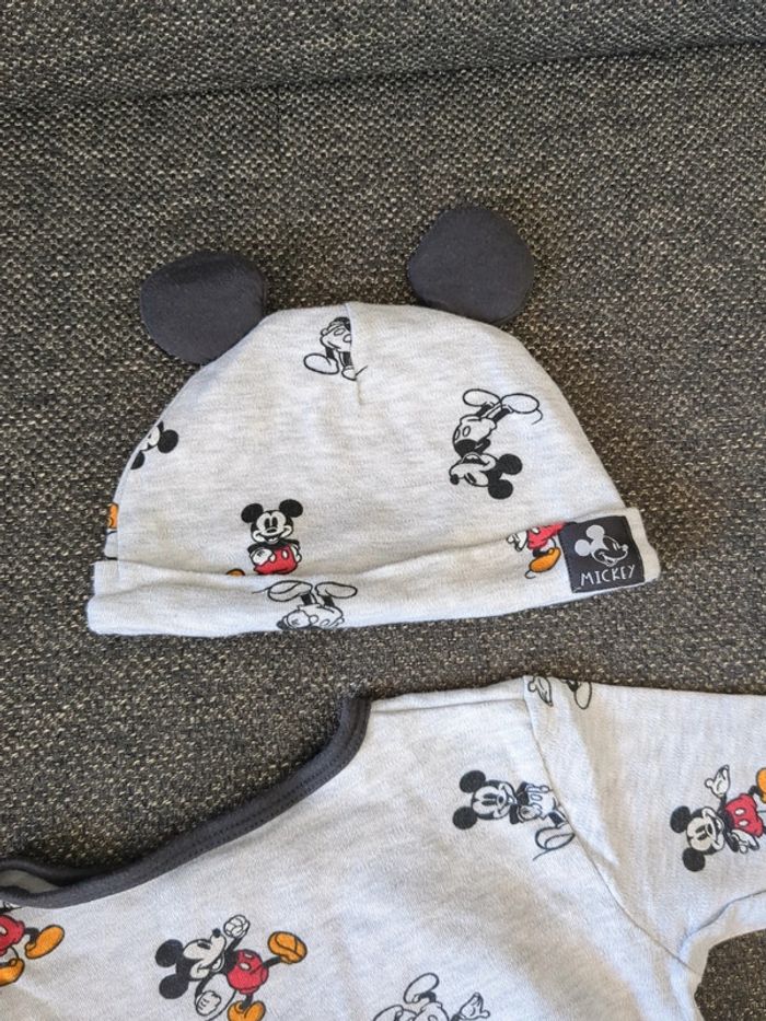 Pyjama une pièce bébé Mickey Disney 6 mois - photo numéro 4