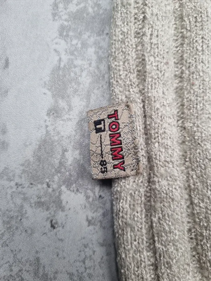Pull col V Tommy Jeans beige à épaules grises – Taille L Femme (mesures en photos) - photo numéro 7