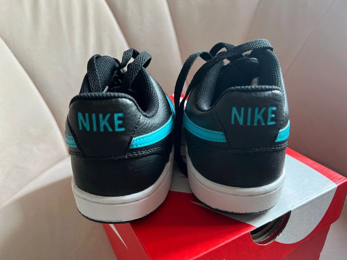 Baskets mixte 38,5 neuves modèle court vision low - Nike - photo numéro 5