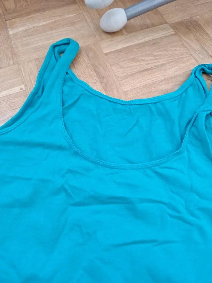 Débardeur turquoise - photo numéro 2