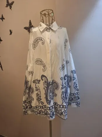 Chemise blanche imprimée