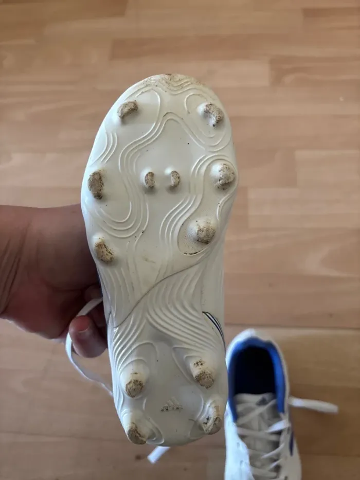 Chaussures de foot - photo numéro 4