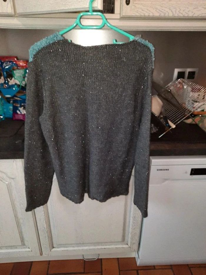 Pull – taille 5 – Armand Thiery – couleur gris, bleu avec fil argenté - photo numéro 4