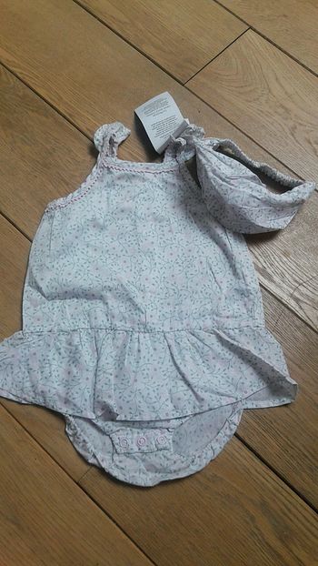 Body avec volant et bandana