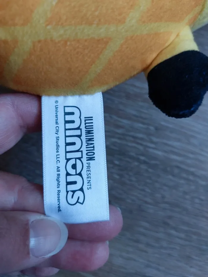 Peluche minion - photo numéro 3