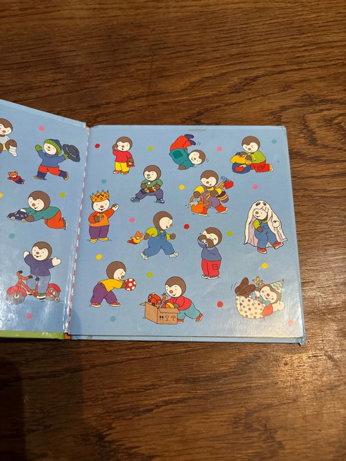 Livre T’choupi adopte un chien - photo numéro 2