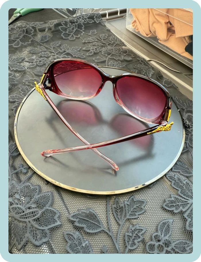 Lunette de soleil ronde rose - photo numéro 2