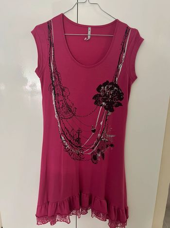 Tunique longue rose dentelle en bas