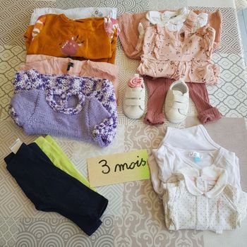 lot de vêtements fille 3 mois
