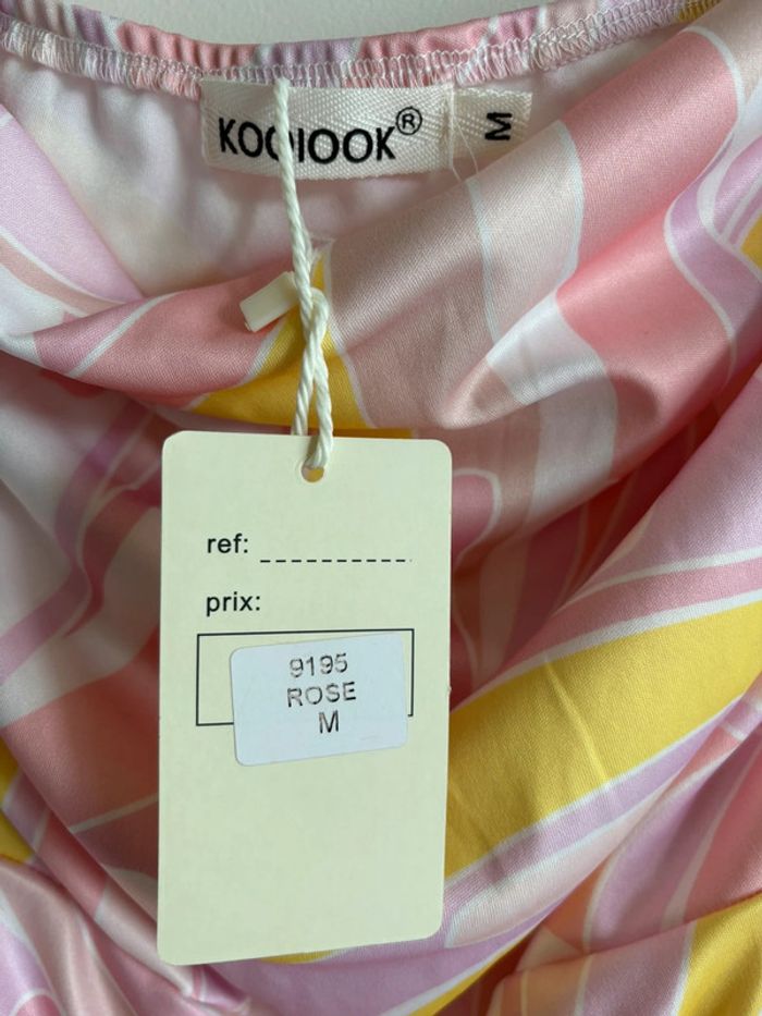 Robe bustier moulante neuve - photo numéro 4