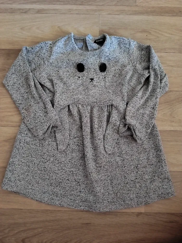 Robe manches longues taille 24 mois marque Kiabi