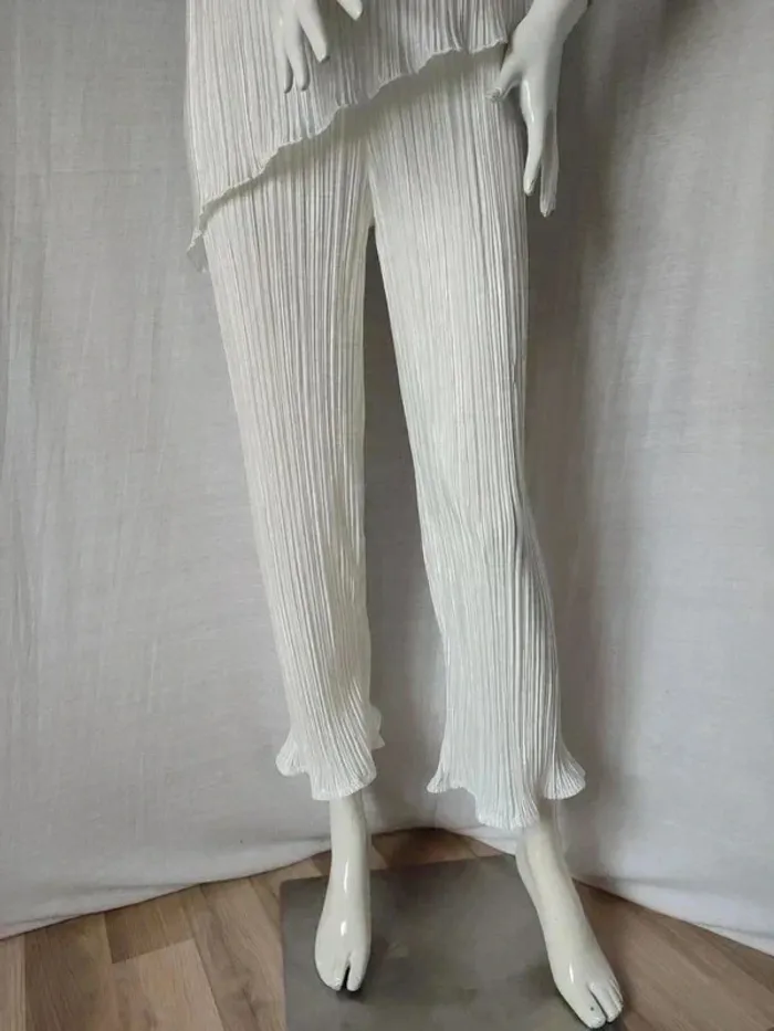 Ensemble blanc - photo numéro 4