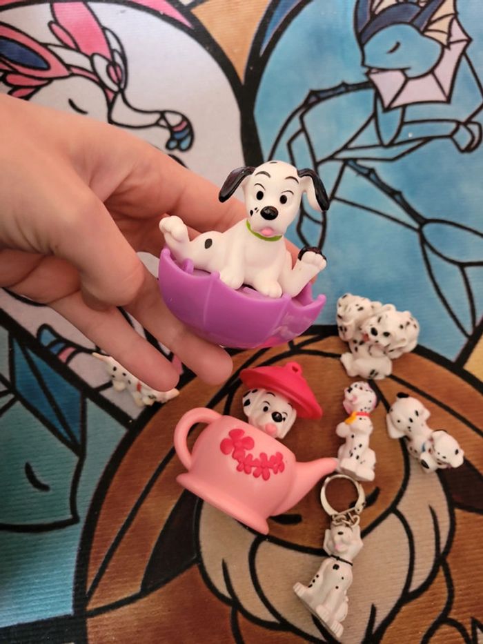 Lot Jouet figurine et port clé thème chien les dalmatiens - photo numéro 3