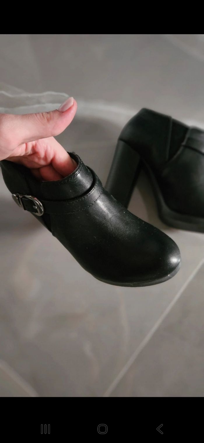 Chaussure a talons - photo numéro 2