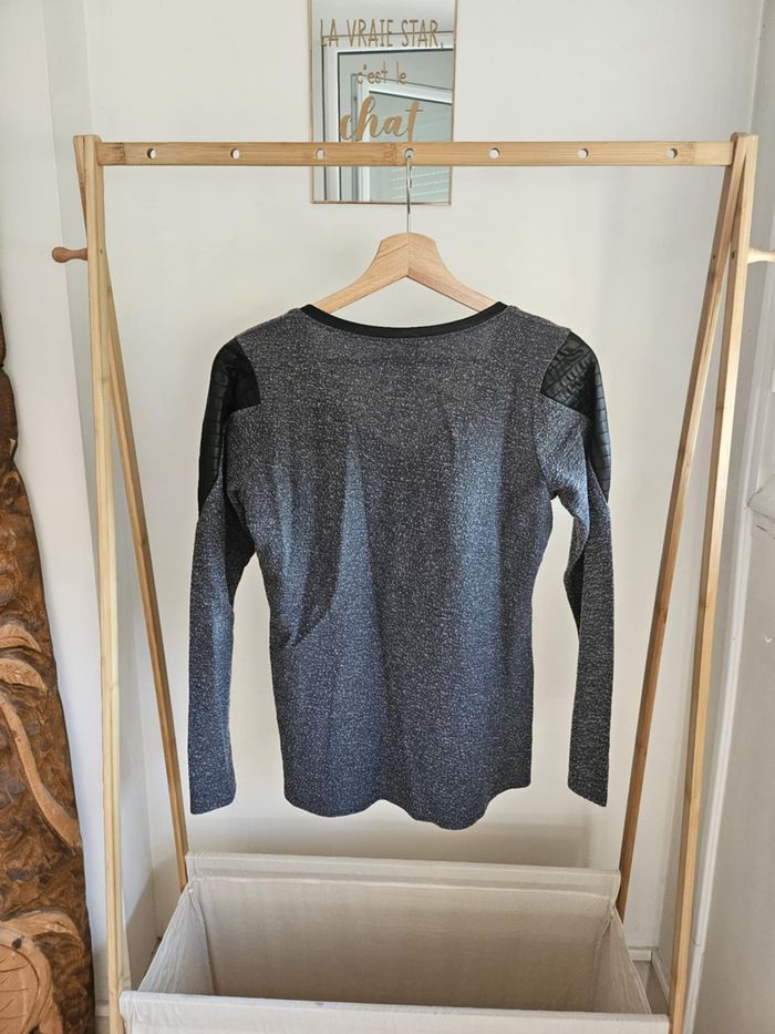 Pull léger Jennyfer taille S TBE - photo numéro 2