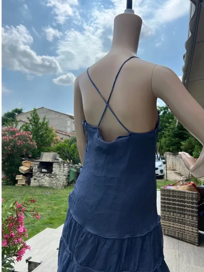 Sublime robe bleutée dos nu Zara – neuve – taille M – collection récente - photo numéro 3