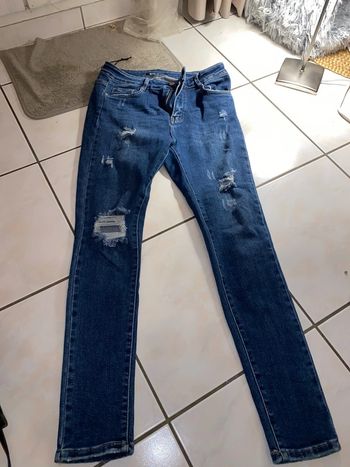 Jeans déchirée 42 /40