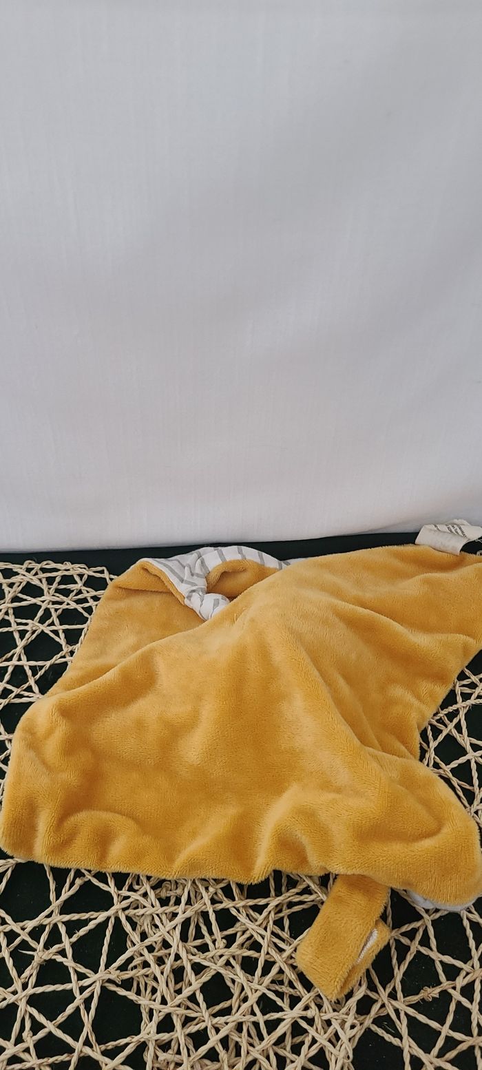 Doudou Ours Plat ORCHESTRA PREMAMAN Blanc Jaune Rayé Gris - photo numéro 2