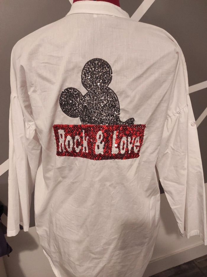 Chemise blanche avec Mickey t unique neuve